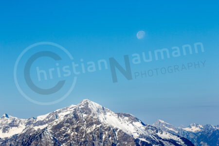 Gantrisch mit Mond