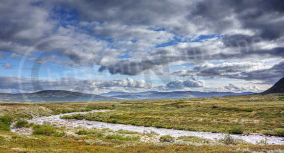 Berg, See, Dovrefjell-Sunndalsfjella-Nationalpark, Norwegen Landschaft Dovrefjell-Sunndalsfjella-Nationalpark